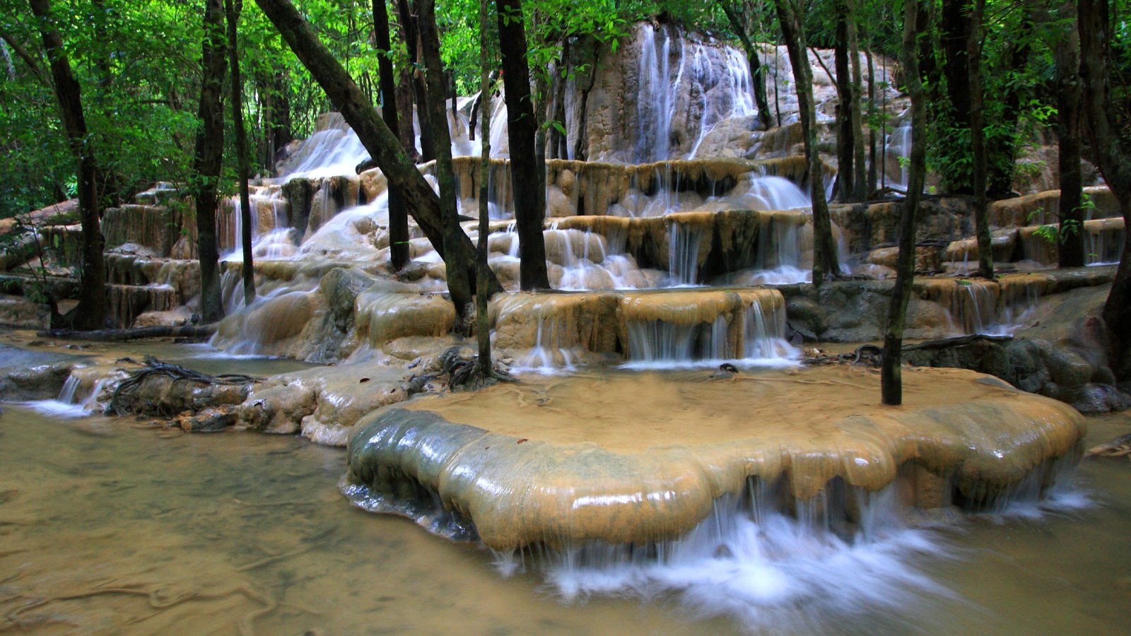 Wang Sai Thong Waterfall